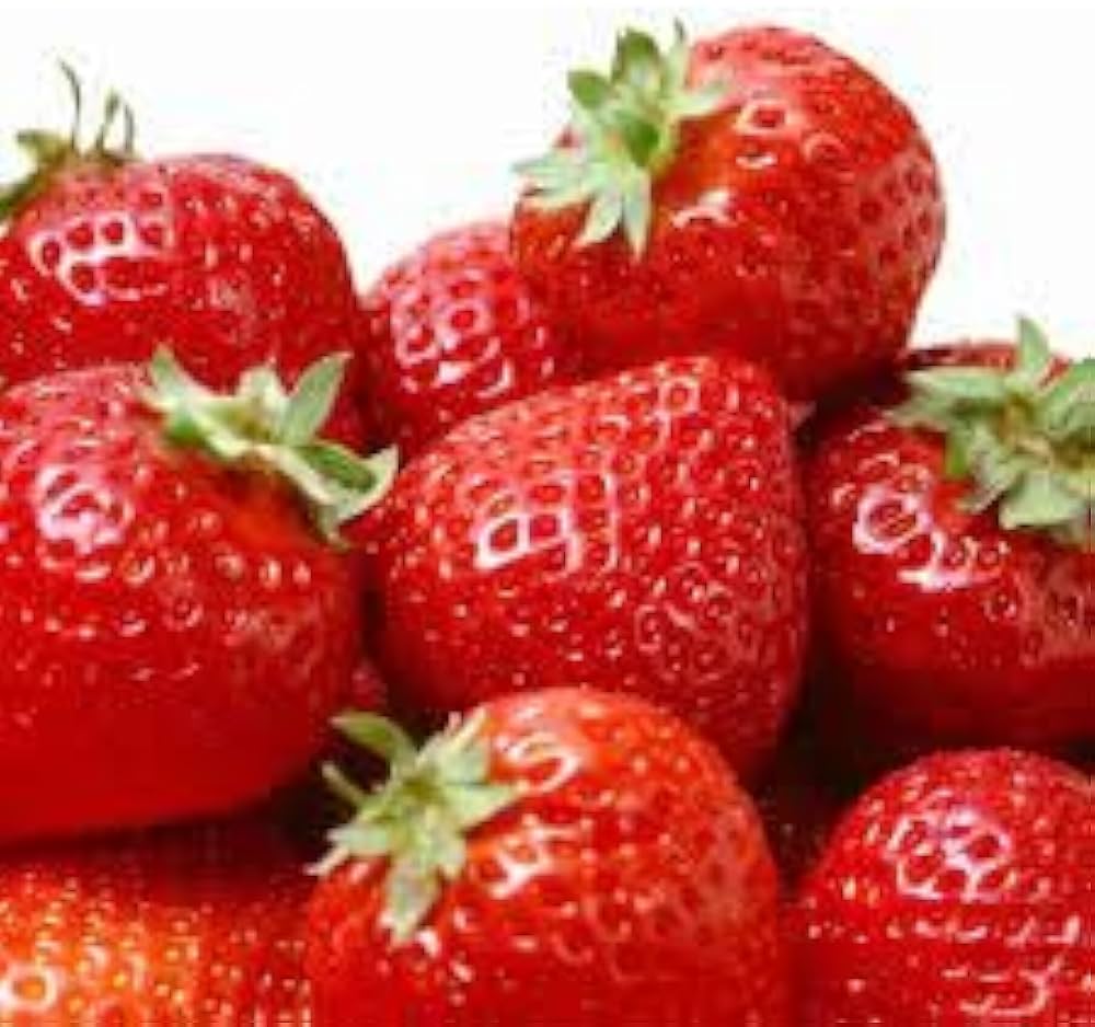 Giant Strawberry Seeds – grow large, sweet strawberries in garden beds, containers, or hanging baskets for fresh consumption and desserts.
